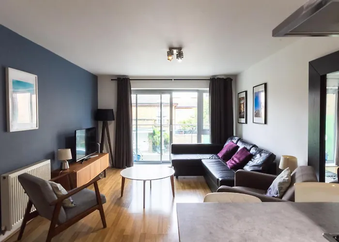Spacious Central Family Apartment